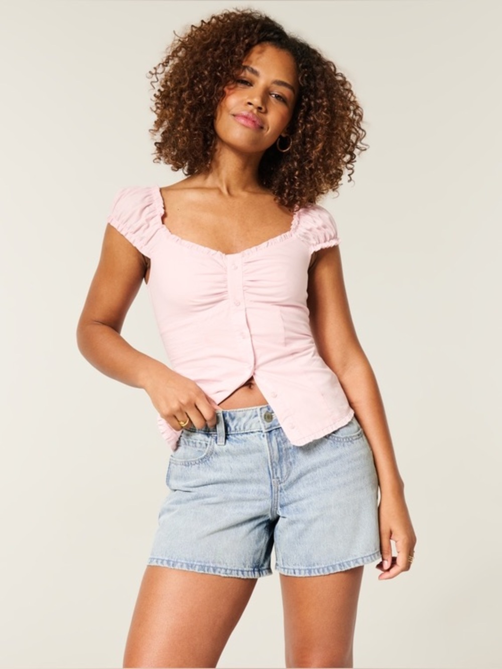 Hollister Low Rise Baggy Shorts Size 00 Light Wash
